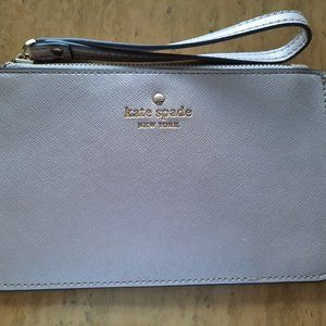 KATE SPADE GOLD FLAT WRISTLET